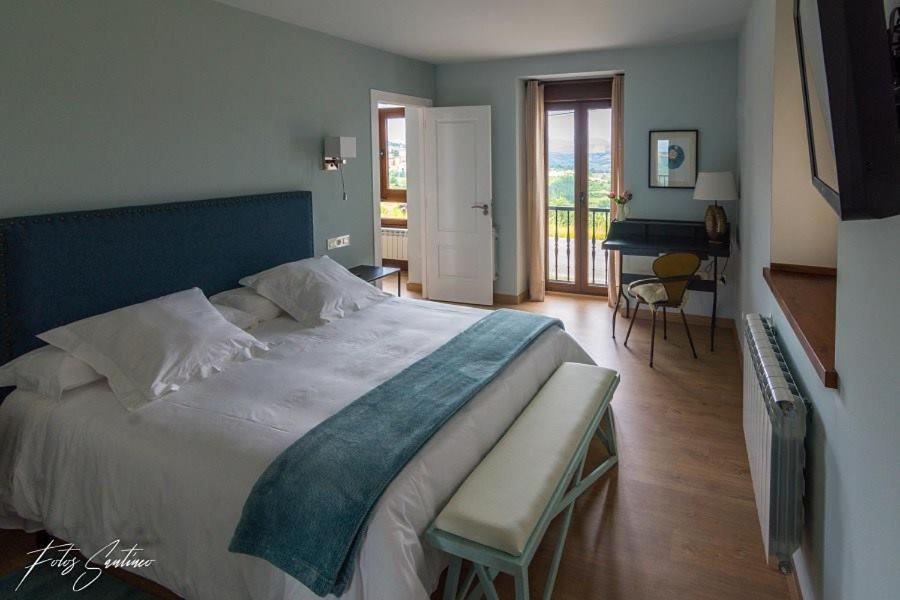 Apartamentos Buenavista Tineo Kültér fotó